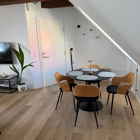 Skudehandelen. Apartman